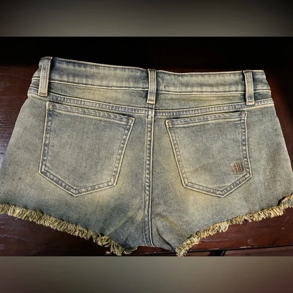 Miss Me Layla Low Rise Shorts - Picture 8 of 8